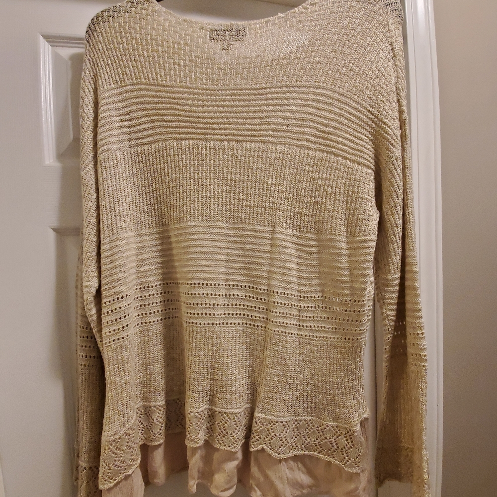 Knit sweater with flared sleeve - Picture 2 of 4